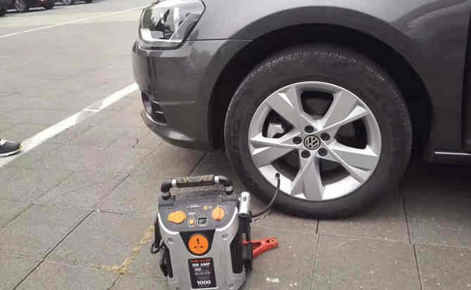 特克斯汽车搭电案例